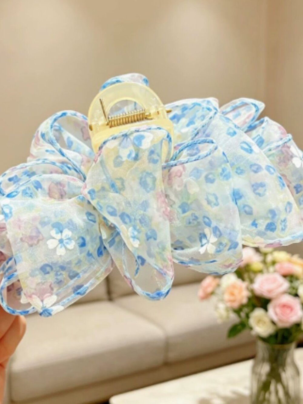 Women's hair clip